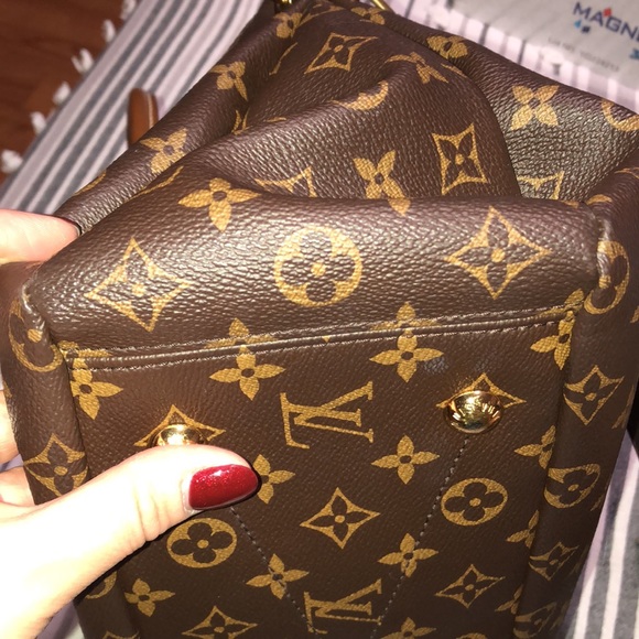 Louis Vuitton Pallas Noir MM SOLD!! - Picture 5 of 17